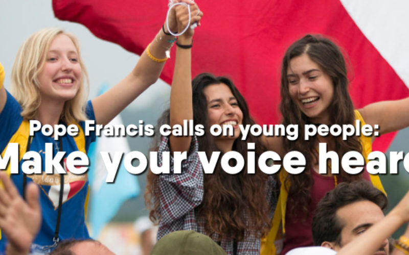 Papa Francisco konvida joven sira partisipa online iha reuniaun pré-sinodál joven nian