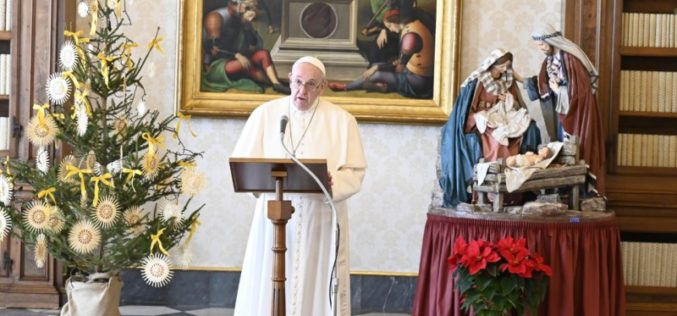 Sagrada Família: modelu no inspirasaun segura ba família sira