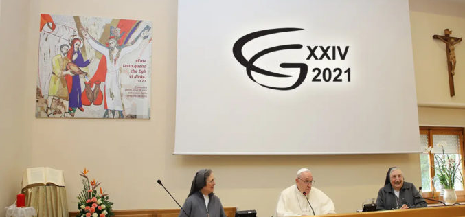 CG XXIV: Papa Francisco encontra as Capitulares do Instituto das FMA